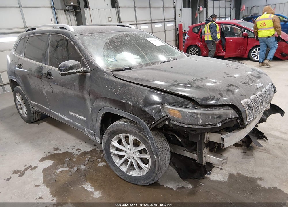 2019 JEEP CHEROKEE LATITUDE 4X4 VIN: 1C4PJMCB5KD338442