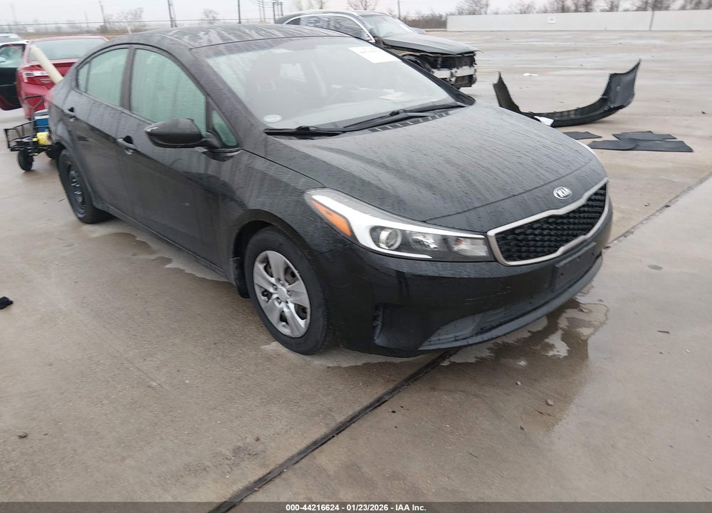 2017 KIA FORTE LX VIN: 3KPFK4A72HE081996