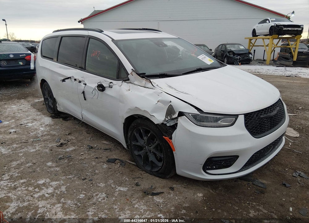 2022 CHRYSLER PACIFICA VIN: 2C4RC1GG8NR183104