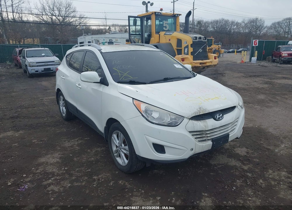 2011 HYUNDAI TUCSON GLS VIN: KM8JU3AC9BU299837