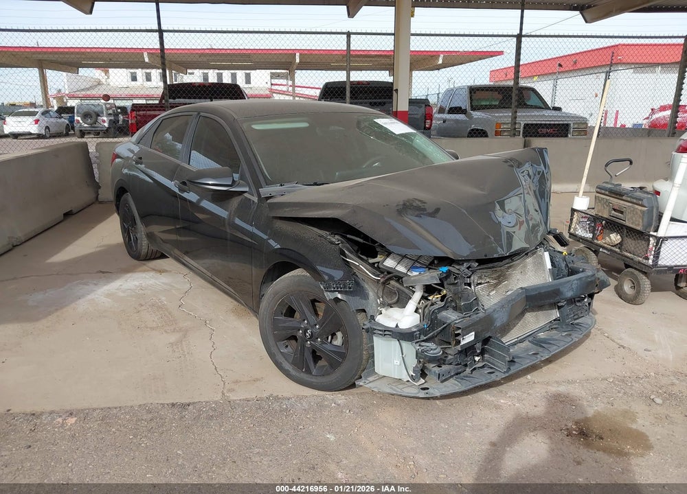 2021 HYUNDAI ELANTRA SEL VIN: 5NPLM4AG5MH052382