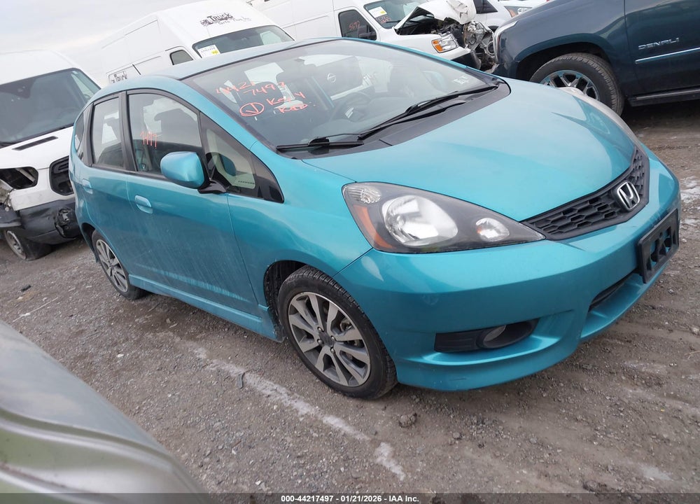 2012 HONDA FIT SPORT VIN: JHMGE8H50CC003108