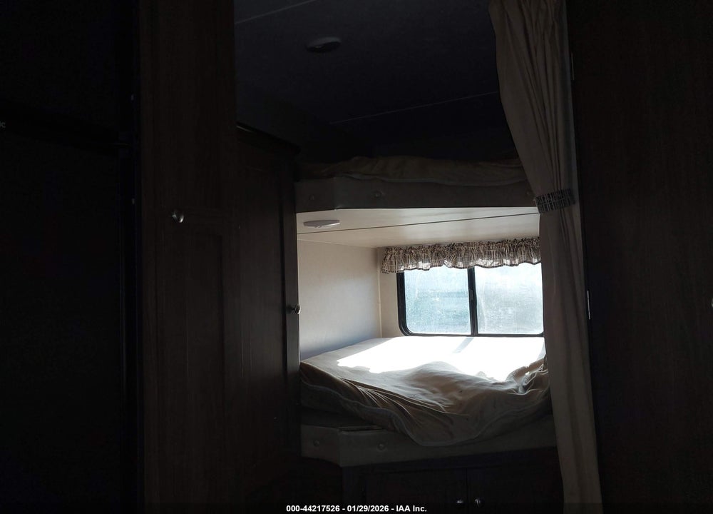 2018 KEYSTONE RV M-27 DBS HIDEOUT VIN: 4YDT27D27J7250336