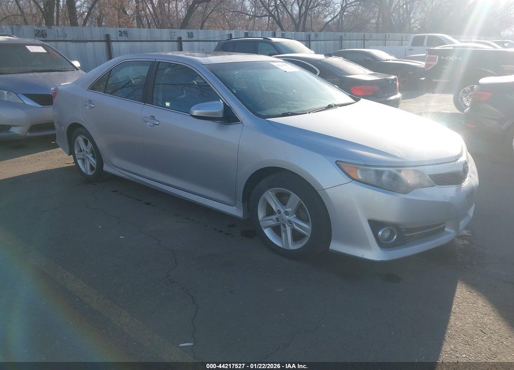 2013 TOYOTA CAMRY SE VIN: 4T1BF1FK8DU697448
