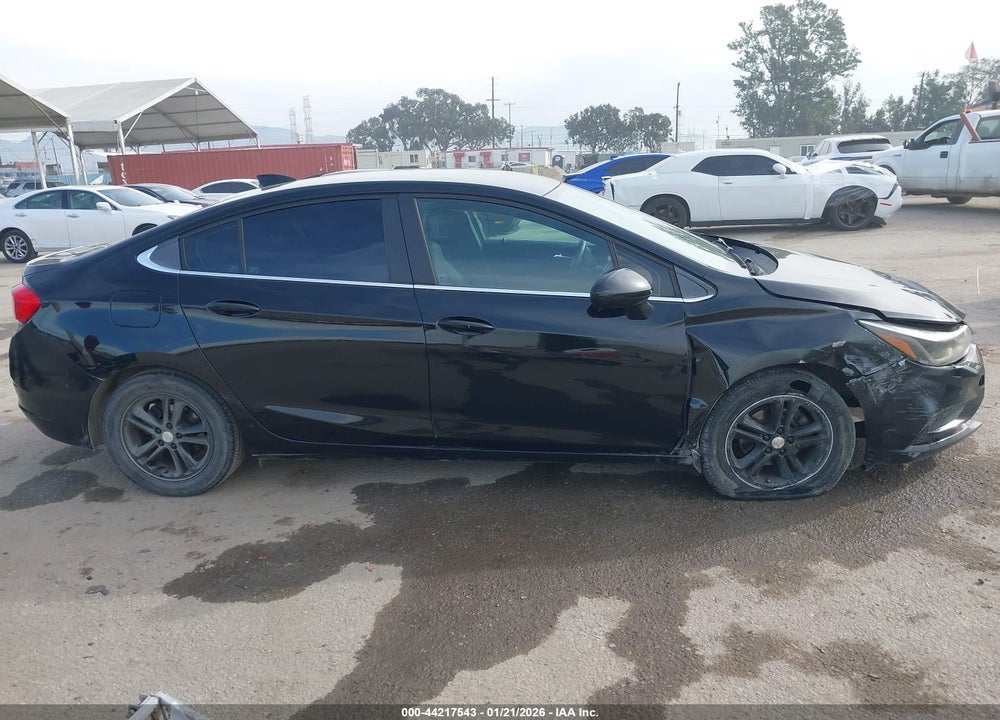 2018 CHEVROLET CRUZE LT AUTO VIN: 1G1BE5SMXJ7149279