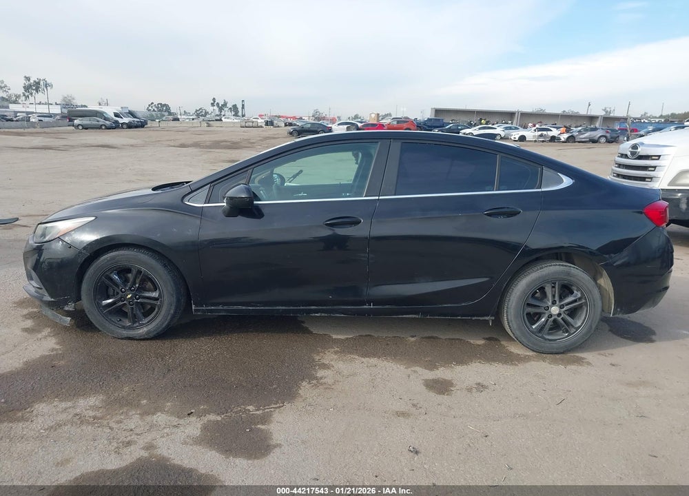 2018 CHEVROLET CRUZE LT AUTO VIN: 1G1BE5SMXJ7149279