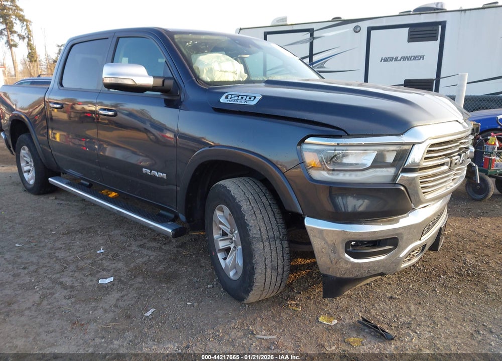 2021 RAM 1500 LAIE  4X4 5'7 BOX VIN: 1C6SRFJT5MN687115