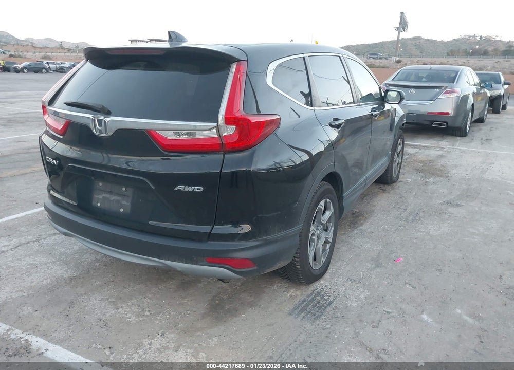 2017 HONDA CR-V VIN: 2HKRW2H85HH618585