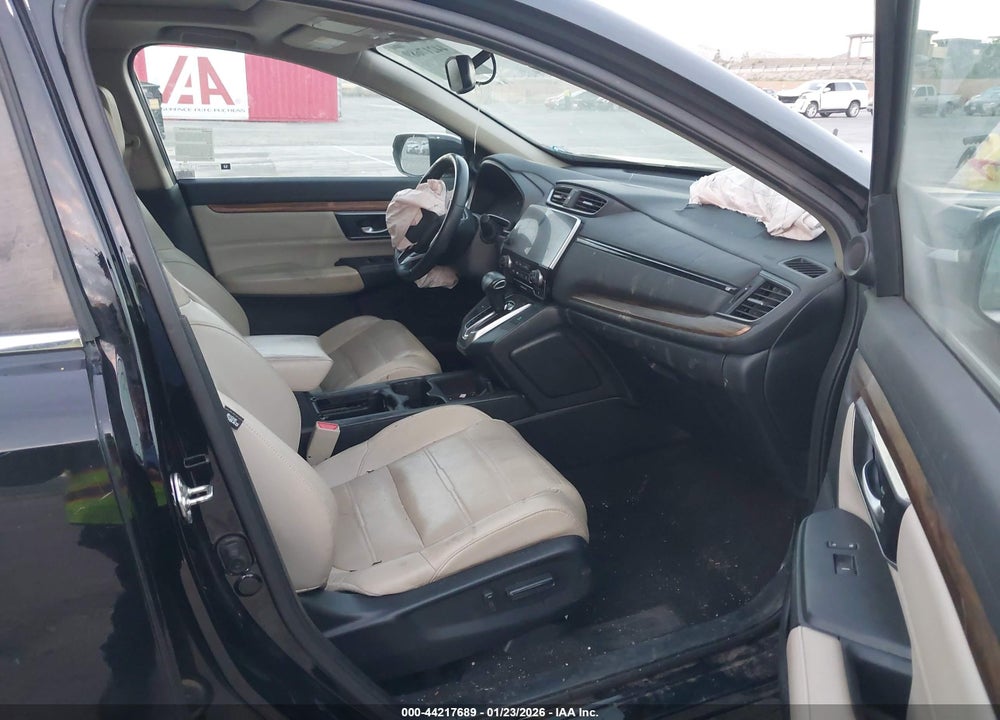 2017 HONDA CR-V VIN: 2HKRW2H85HH618585