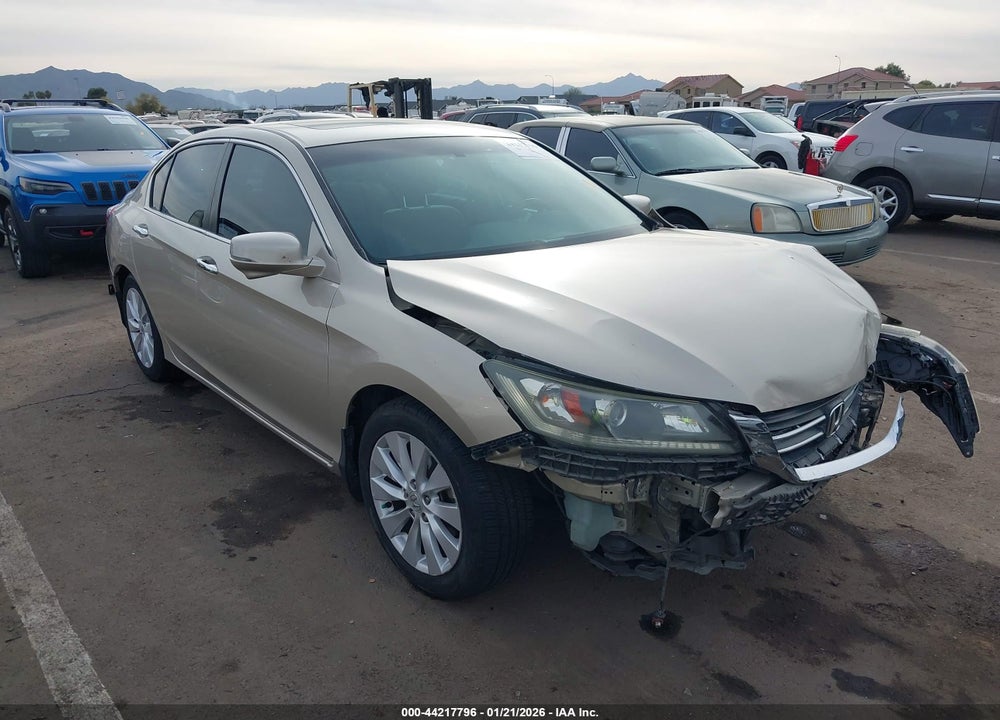 2013 HONDA ACCORD EX VIN: 1HGCR2F72DA252031