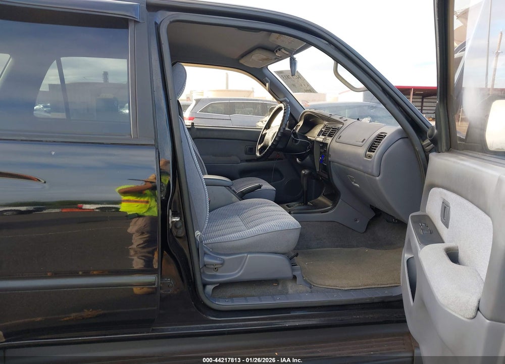 1998 TOYOTA 4RUNNER SR5 V6 VIN: JT3GN86R9W0083249