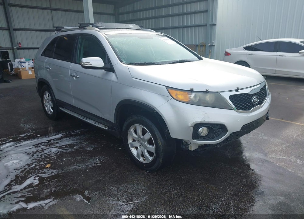 2012 KIA SORENTO LX VIN: 5XYKT4A61CG216125
