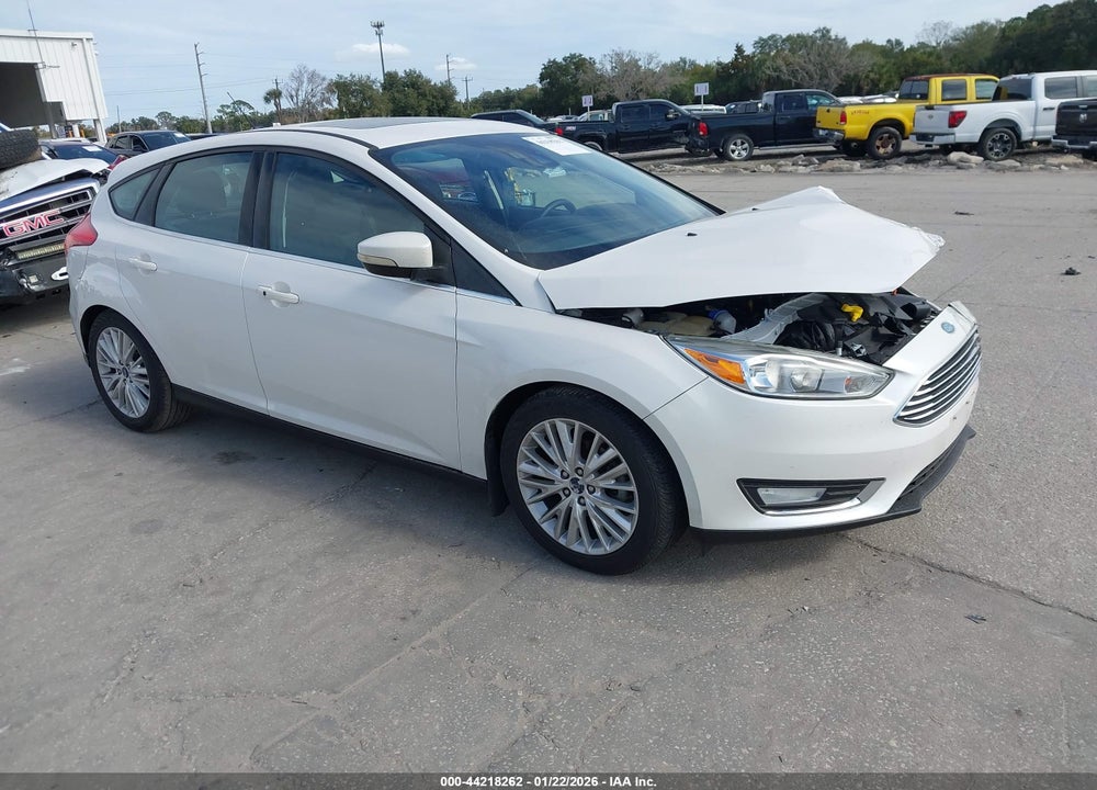 2018 FORD FOCUS TITANIUM VIN: 1FADP3N28JL243179