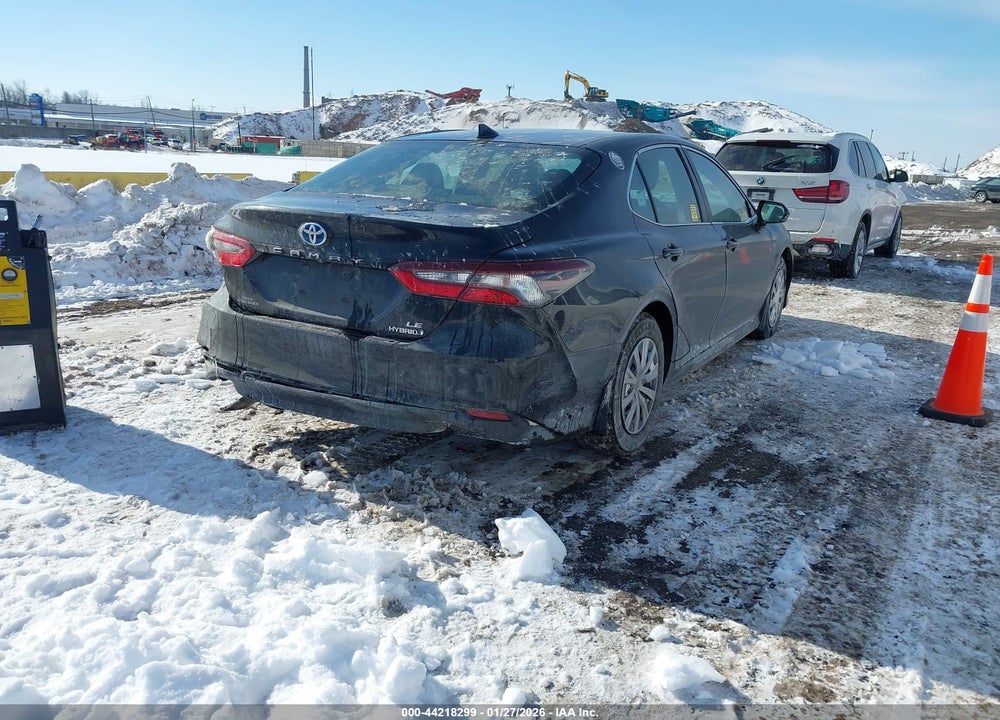 2024 TOYOTA CAMRY HYBRID LE VIN: 4T1C31AK4RU075182