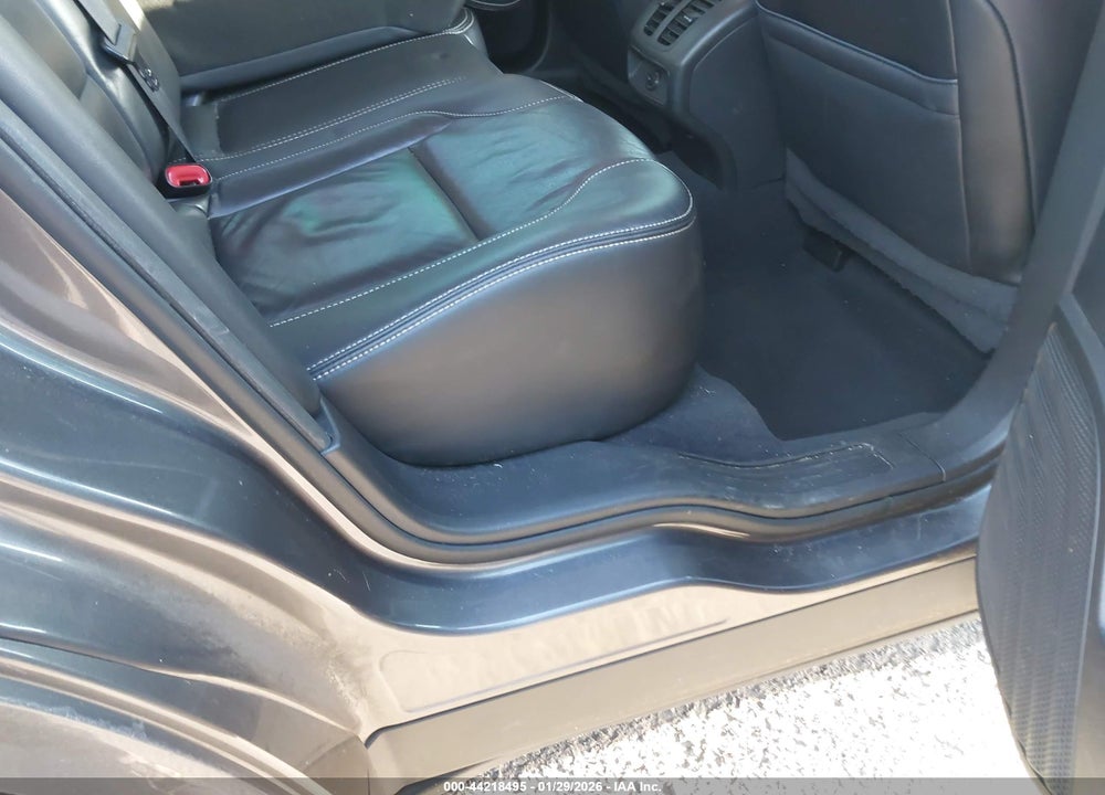2011 FORD TAURUS SEL VIN: 1FAHP2EWXBG157185