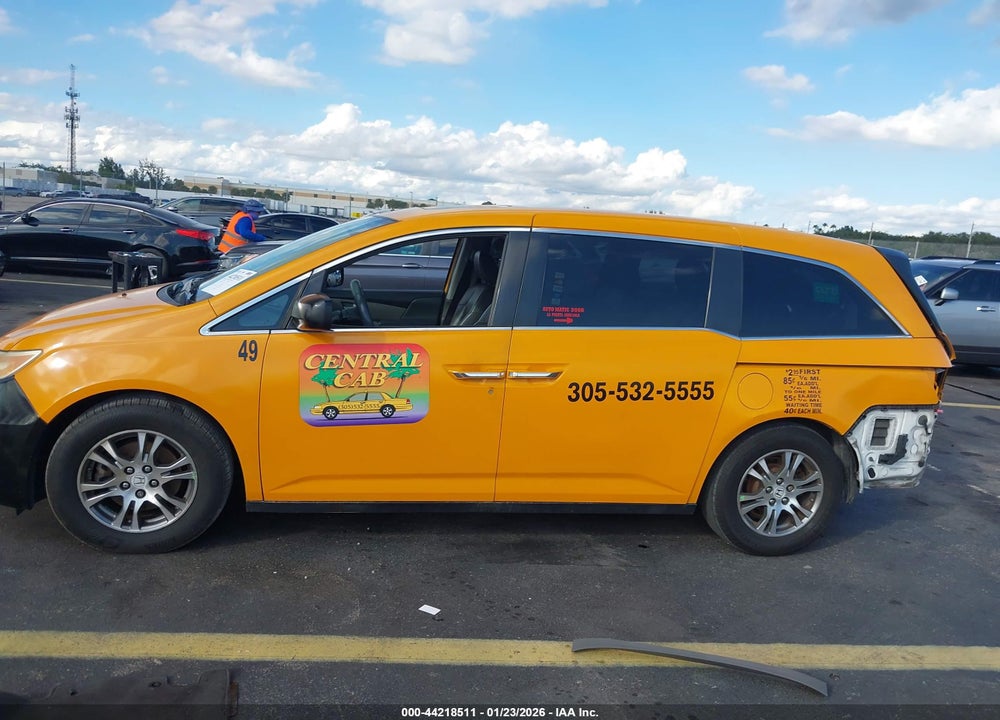2013 HONDA ODYSSEY EX-L VIN: 5FNRL5H66DB053636
