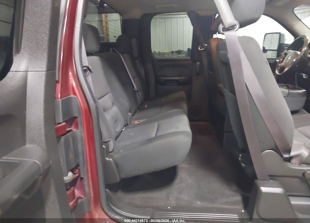 2013 CHEVROLET SILVERADO 1500 LT VIN: 1GCRKSE76DZ109373