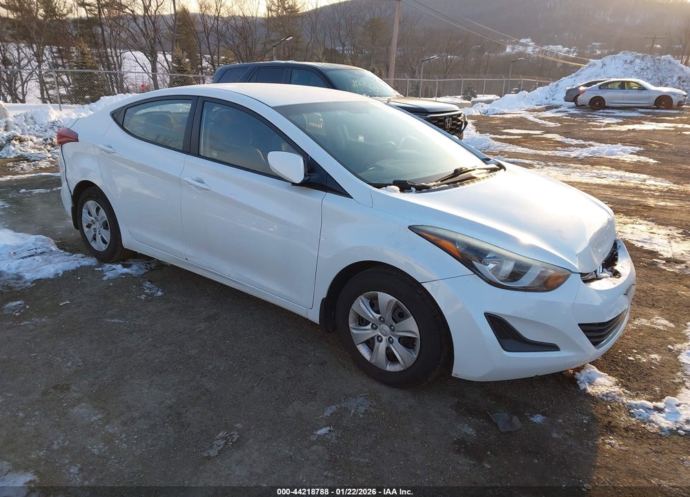 2016 HYUNDAI ELANTRA SE VIN: 5NPDH4AE6GH682875