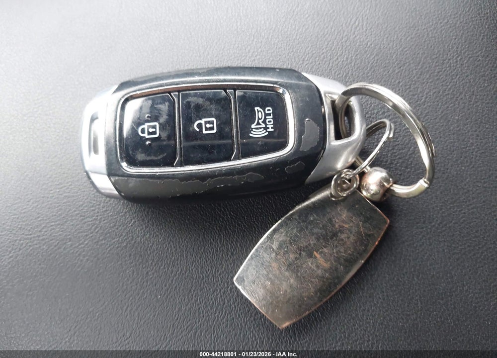 2020 HYUNDAI SANTA FE SEL VIN: 5NMS3CADXLH287483