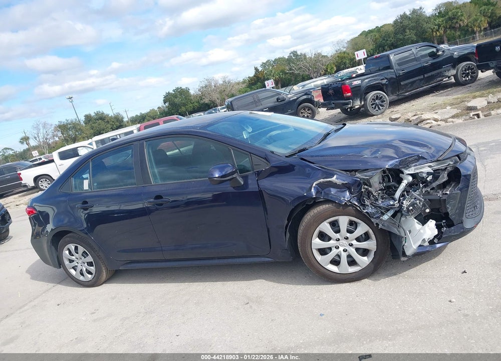 2022 TOYOTA COROLLA LE VIN: 5YFEPMAE2NP336832