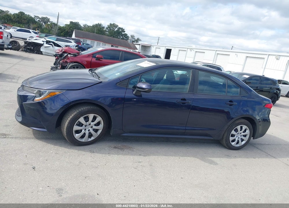 2022 TOYOTA COROLLA LE VIN: 5YFEPMAE2NP336832