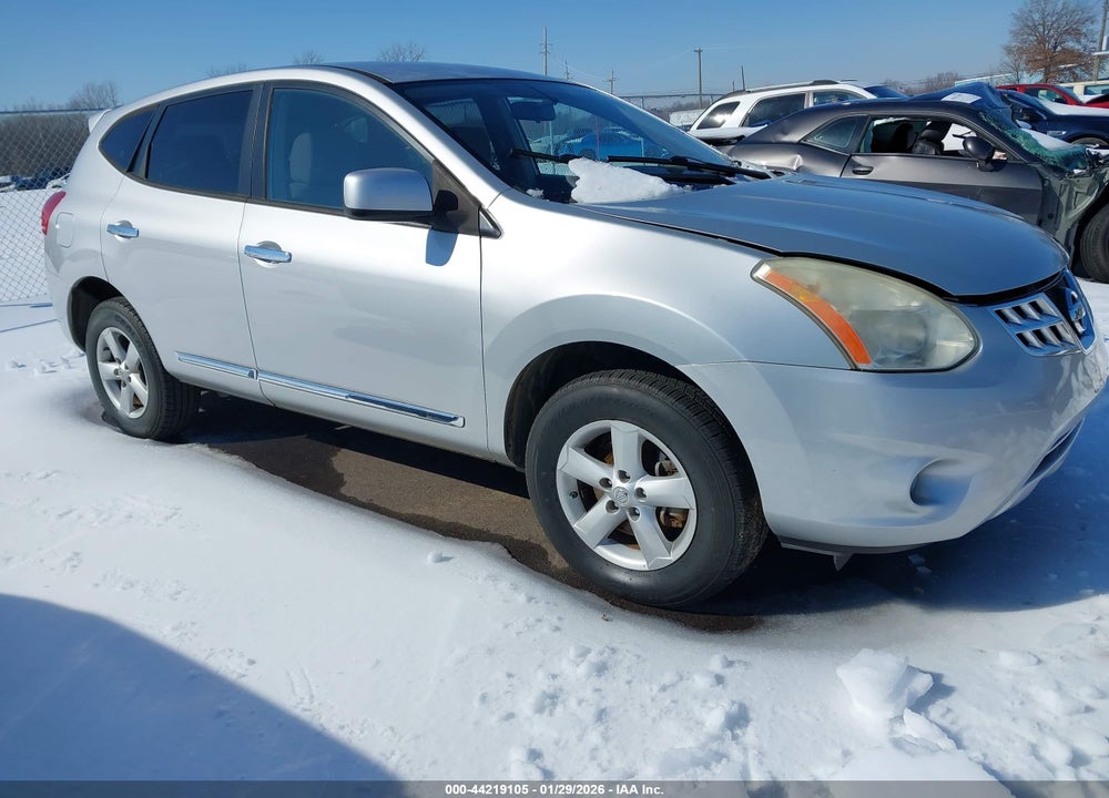 2013 NISSAN ROGUE S VIN: JN8AS5MV1DW135061