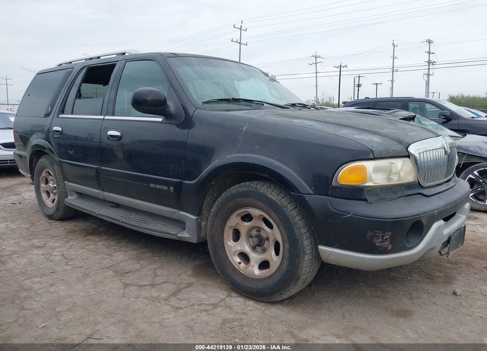 2000 LINCOLN NAVIGATOR VIN: 5LMRU27AXYLJ05220
