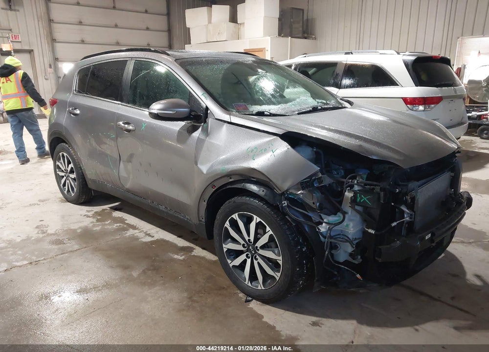 2018 KIA SPORTAGE EX VIN: KNDPN3AC5J7356902