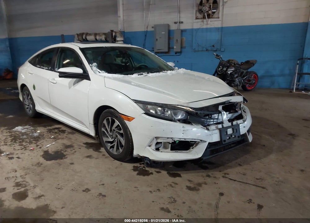 2017 HONDA CIVIC EX VIN: 19XFC2F77HE207716