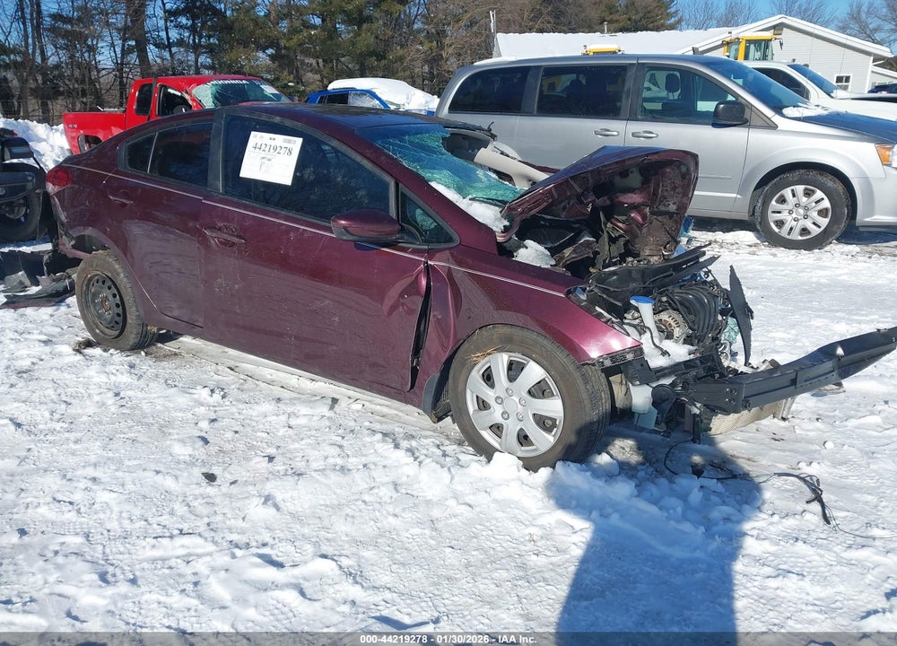 2018 KIA FORTE LX VIN: 3KPFK4A73JE169347