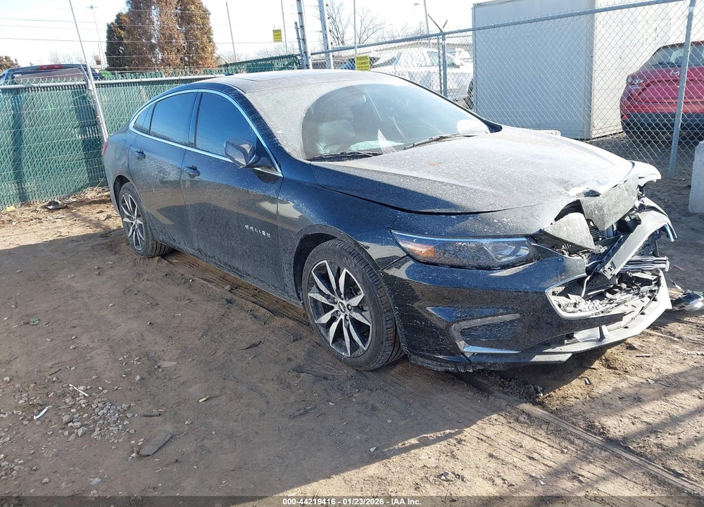 2018 CHEVROLET MALIBU LT VIN: 1G1ZD5ST8JF105800
