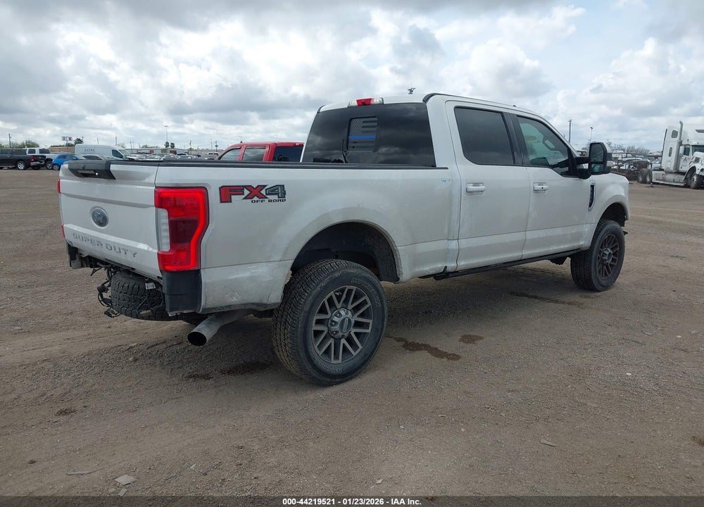 2019 FORD F-250 LARIAT VIN: 1FT7W2B63KEE10842