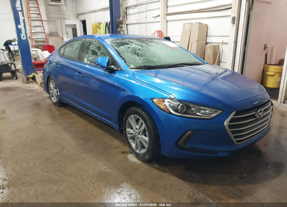 2017 HYUNDAI ELANTRA SE VIN: 5NPD84LF5HH015335