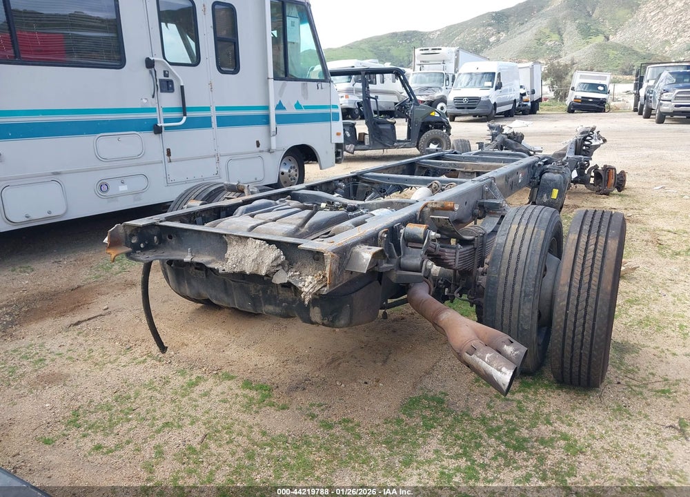 2018 FORD F-550 CHASSIS XL VIN: 1FDUF5GT6JDA00930