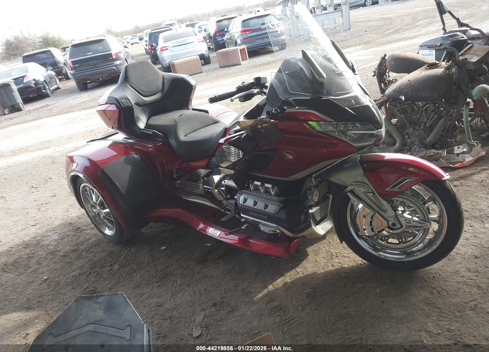2021 HONDA GL1800 D VIN: JH2SC7955MK300870
