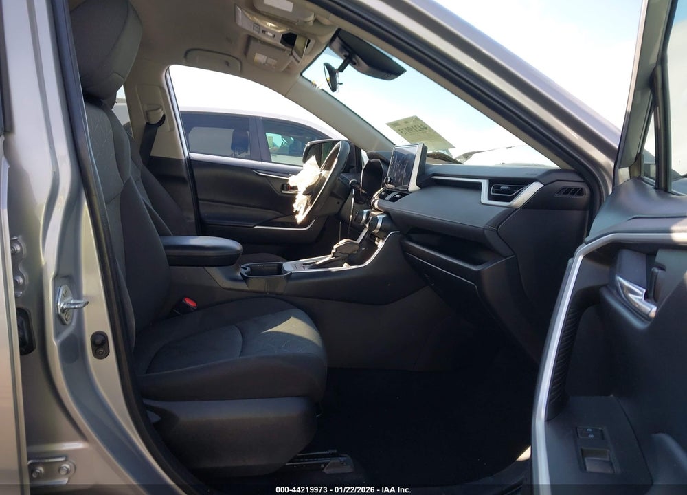 2023 TOYOTA RAV4 XLE VIN: 2T3W1RFV9PW247778