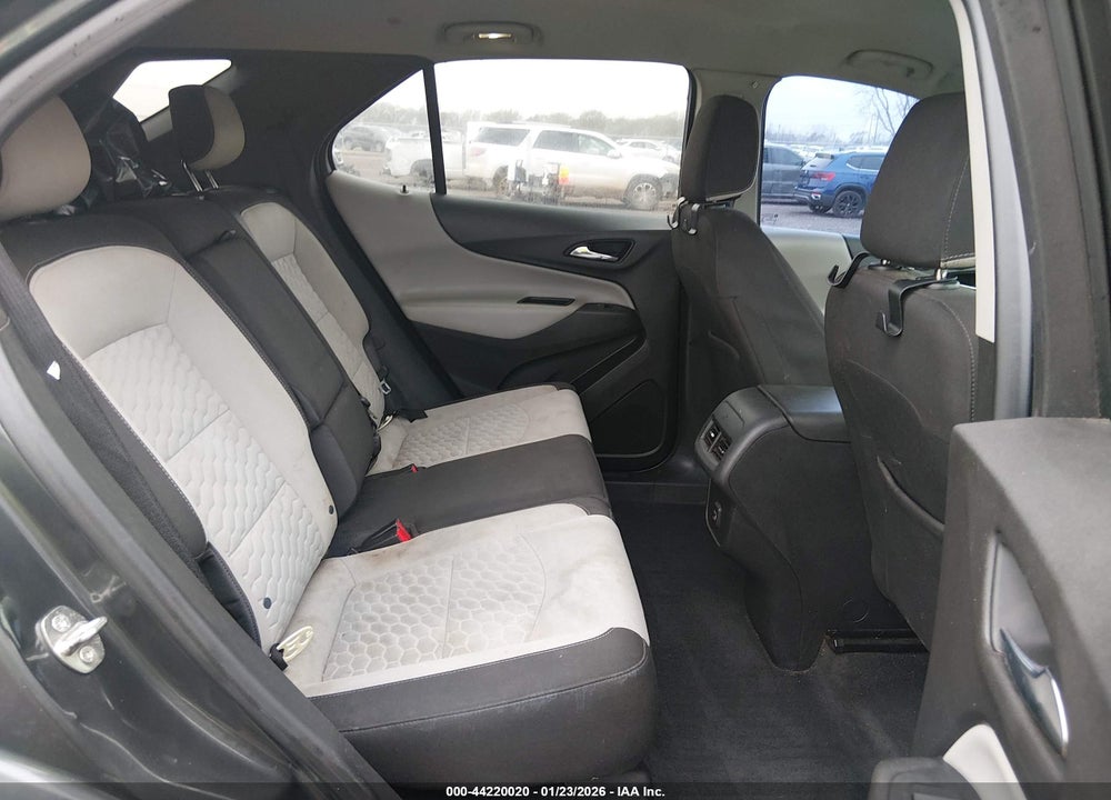 2019 CHEVROLET EQUINOX LS VIN: 3GNAXHEV3KS649894