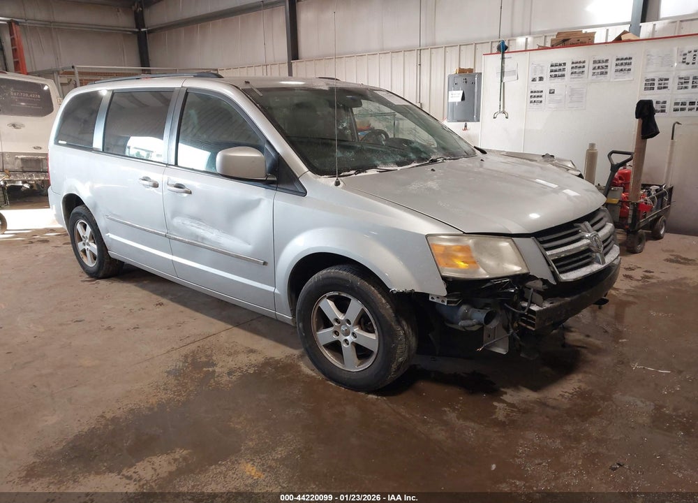 2010 DODGE GRAND CARAVAN SXT VIN: 2D4RN5D17AR483117