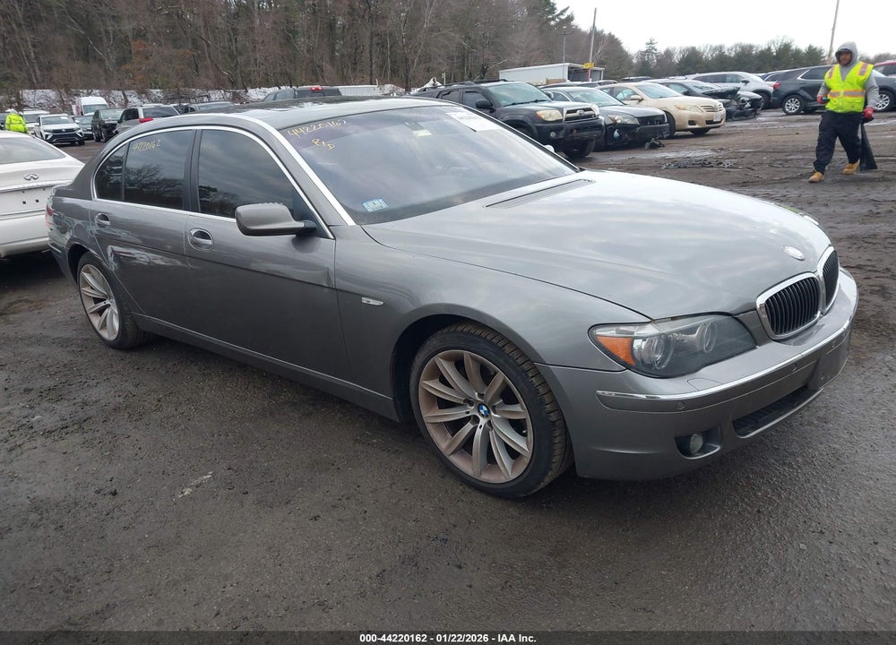2007 BMW 750LI VIN: WBAHN83537DT66397