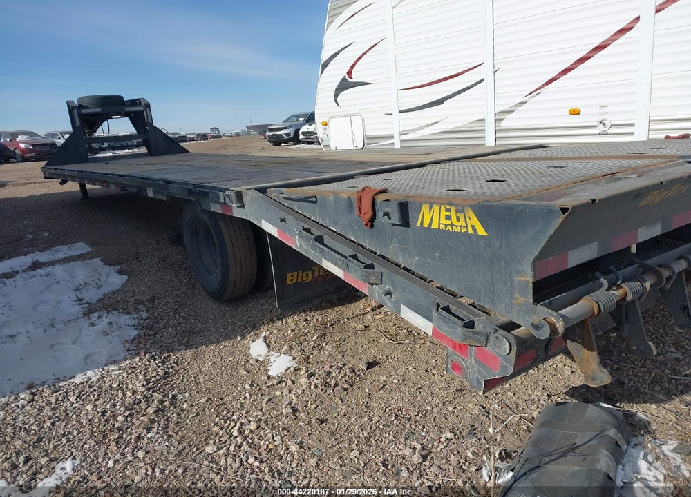 2023 BIG TEX TRAILER CO INC FLATBED GOOSENECK VIN: 16V3F3820P6279352