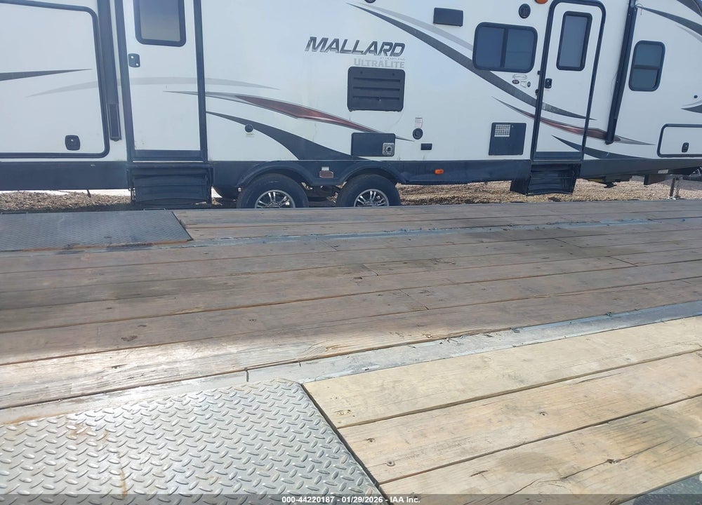 2023 BIG TEX TRAILER CO INC FLATBED GOOSENECK VIN: 16V3F3820P6279352