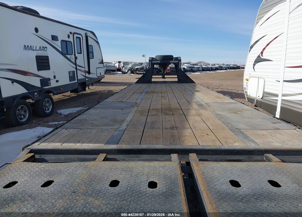 2023 BIG TEX TRAILER CO INC FLATBED GOOSENECK VIN: 16V3F3820P6279352
