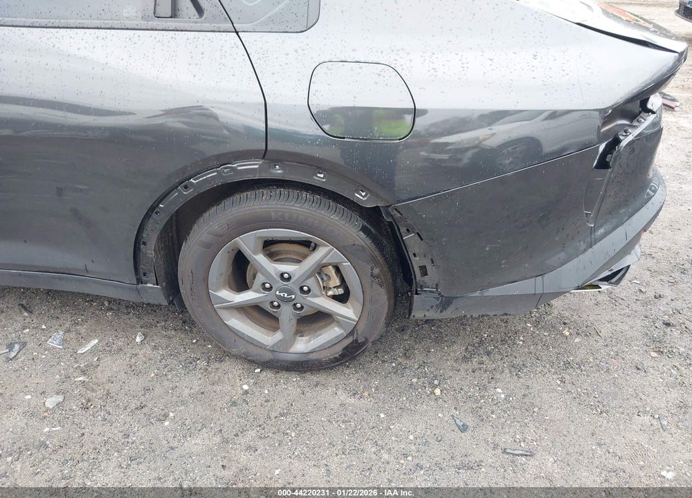 2025 KIA K4 LXS VIN: 3KPFT4DE8SE155565