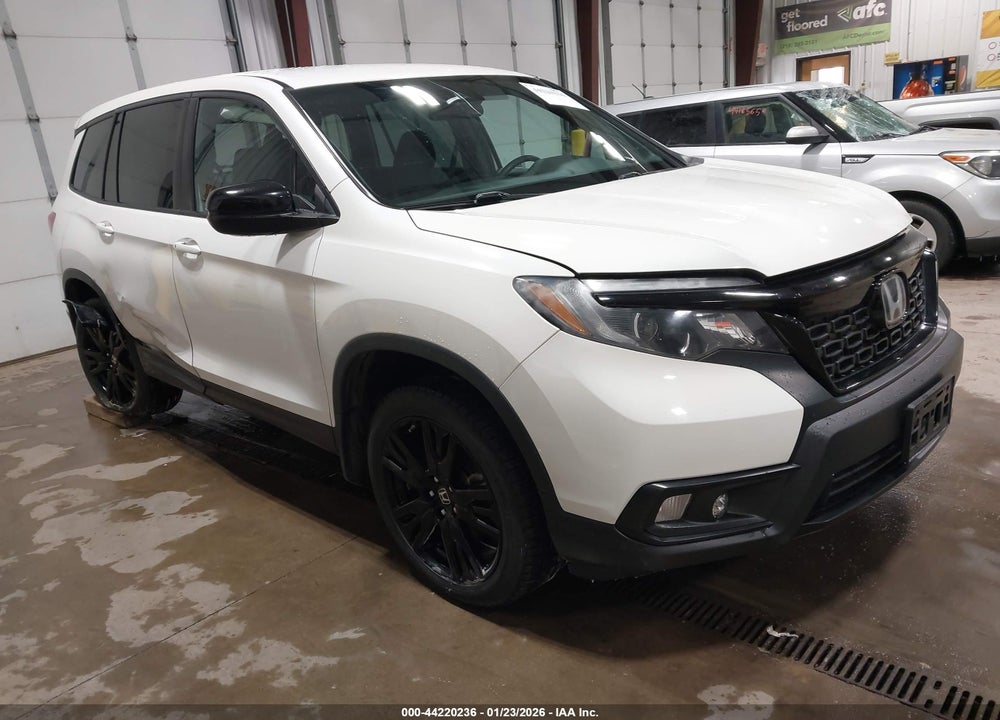 2019 HONDA PASSPORT SPORT VIN: 5FNYF8H2XKB010920