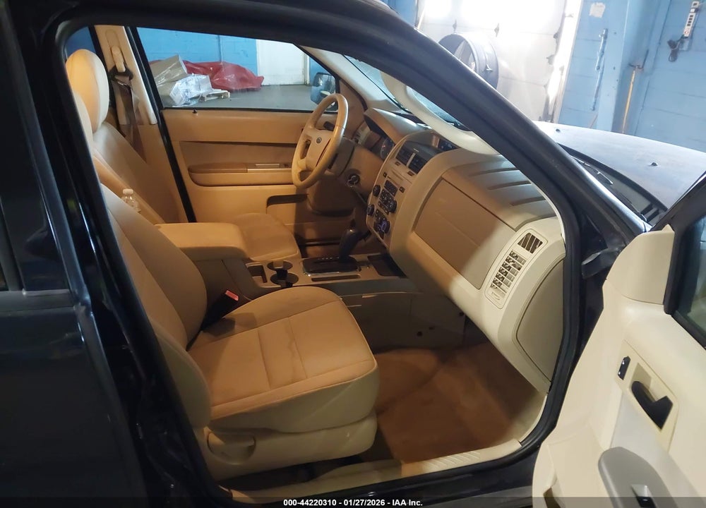 2010 FORD ESCAPE XLT VIN: 1FMCU9DG7AKB93536