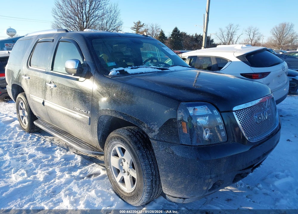 2007 GMC YUKON DENALI VIN: 1GKFK63897J336148
