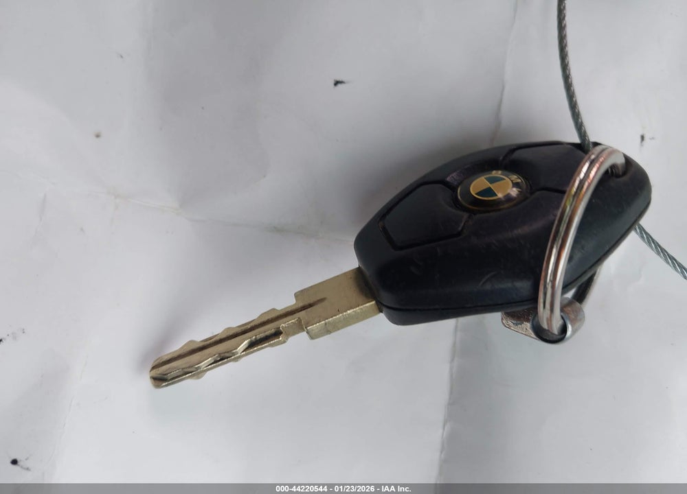 2000 BMW 528IA VIN: WBADM6343YGU11951