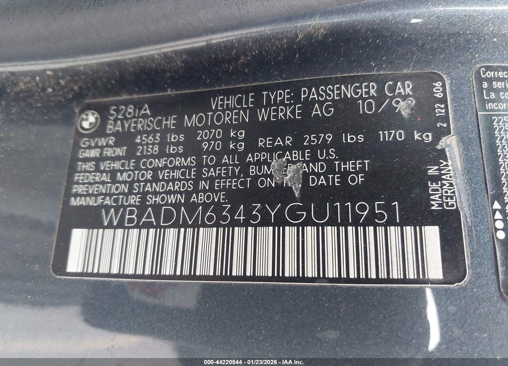 2000 BMW 528IA VIN: WBADM6343YGU11951