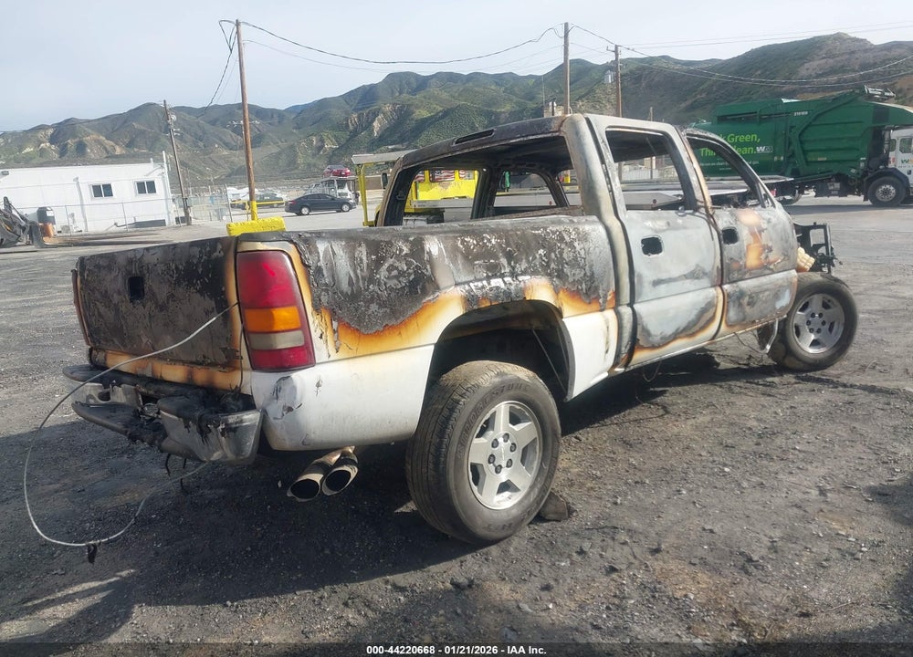 2006 GMC SIERRA 1500 SLE1 VIN: 2GTEC13T561129504