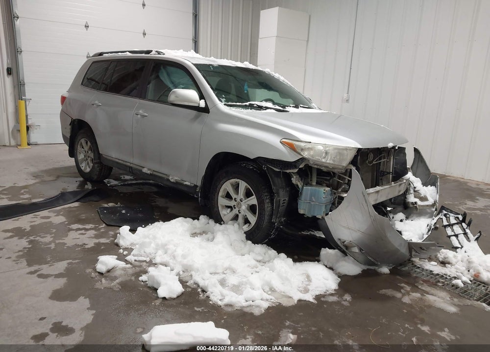 2012 TOYOTA HIGHLANDER BASE V6 VIN: 5TDBK3EH0CS147004